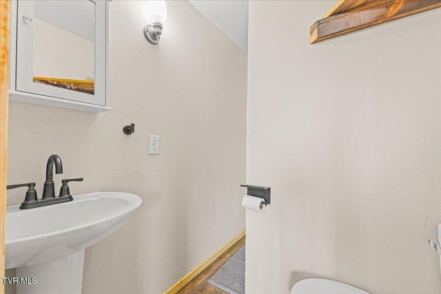250 Burnetts Chapel Lane, Greeneville, TN 37743