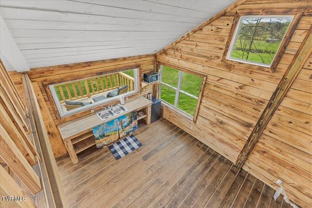250 Burnetts Chapel Lane, Greeneville, TN 37743