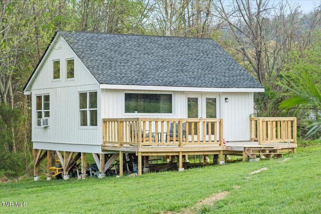 250 Burnetts Chapel Lane, Greeneville, TN 37743