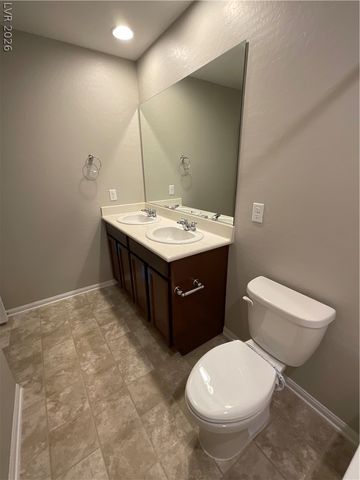 18 Pivot Avenue, North Las Vegas, NV 89031