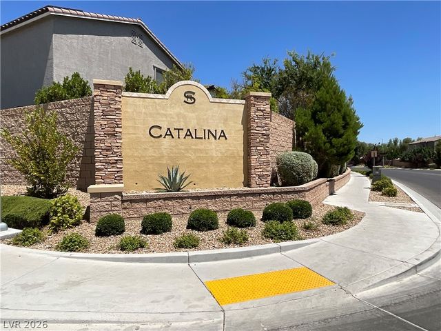 18 Pivot Avenue, North Las Vegas, NV 89031