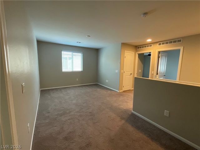 18 Pivot Avenue, North Las Vegas, NV 89031