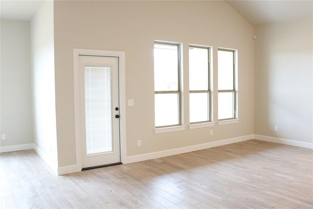 632 Honey Springs Lane, Shawnee, OK 74804