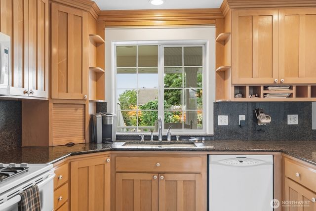 1156 Semanski Street, Enumclaw, WA 98022