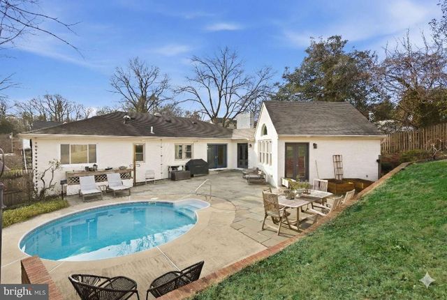 3717 N NELSON ST, Arlington, VA 22207