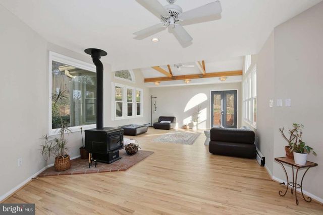 3717 N NELSON ST, Arlington, VA 22207