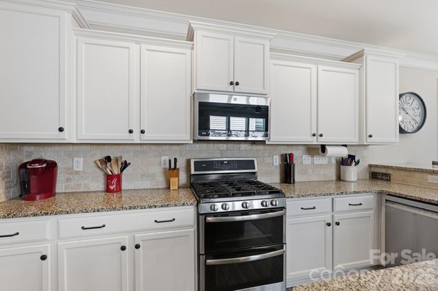 3127 Kelsey Plaza, Kannapolis, NC 28081
