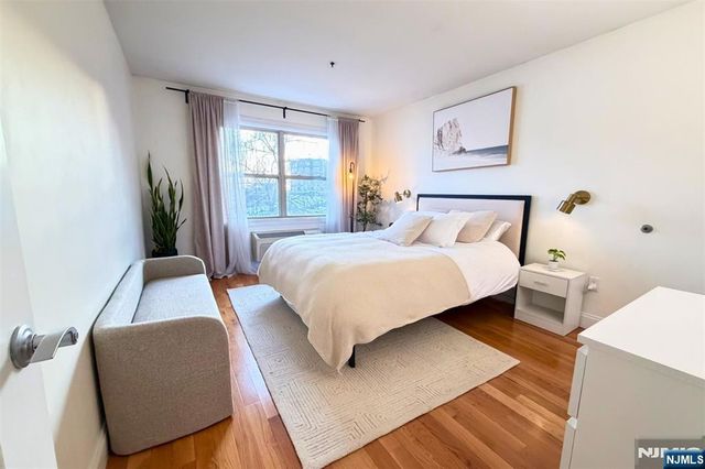 5711 Jeff Street 410, West New York, NJ 07093