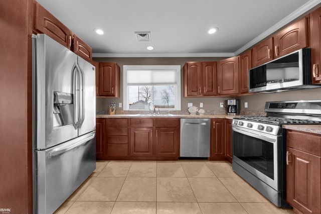 7054 Middle Channel Lane, Clay Twp, MI 48028