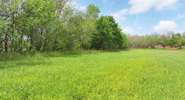2 Wild Horse Creek, Luther, OK 73054