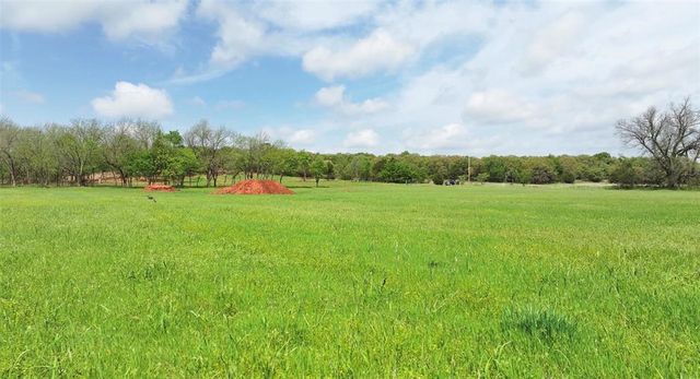 2 Wild Horse Creek, Luther, OK 73054