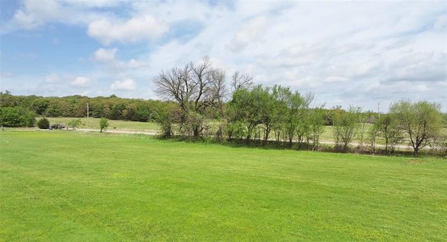 2 Wild Horse Creek, Luther, OK 73054