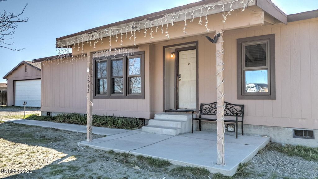 Image 2 of property listing at 5465 Caleb Drive, Fallon, NV 89406