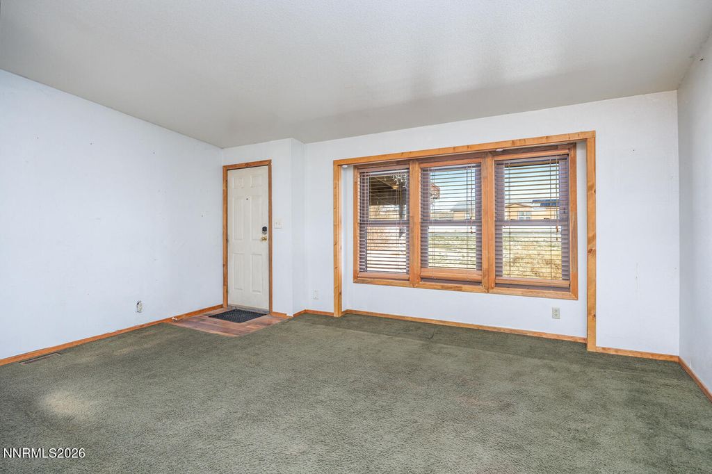 Image 6 of property listing at 5465 Caleb Drive, Fallon, NV 89406