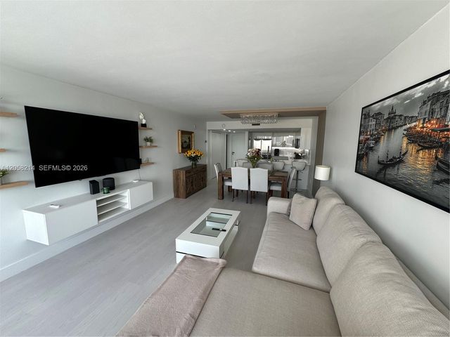 555 NE 15th Street 10I, Miami, FL 33132