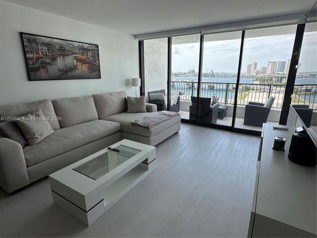 555 NE 15th Street 10I, Miami, FL 33132