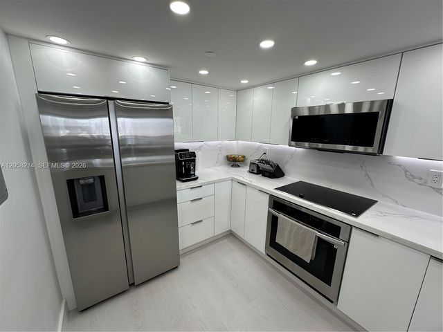 555 NE 15th Street 10I, Miami, FL 33132