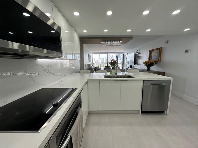555 NE 15th Street 10I, Miami, FL 33132