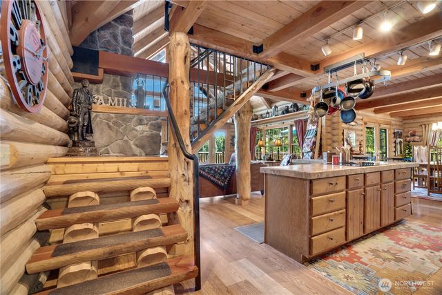 4744 Panther Lake Road W, Bremerton, WA 98312