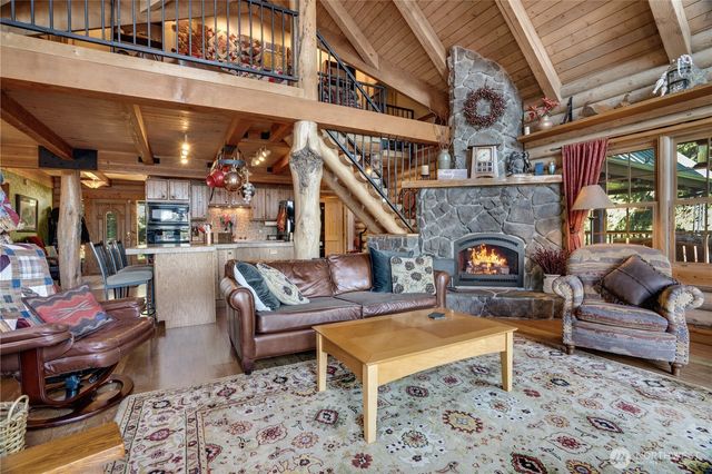 4744 Panther Lake Road W, Bremerton, WA 98312