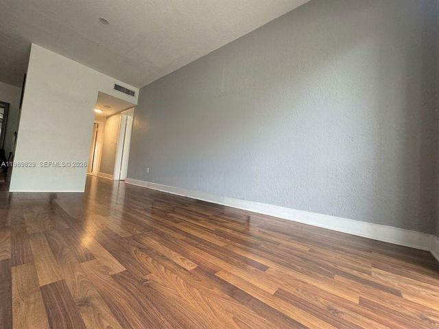 9260 Bay Harbor Ter 24, Bay Harbor Islands, FL 33154