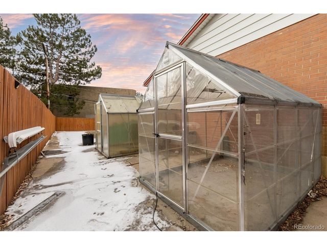 3095 S Zurich Ct, Denver, CO 80236