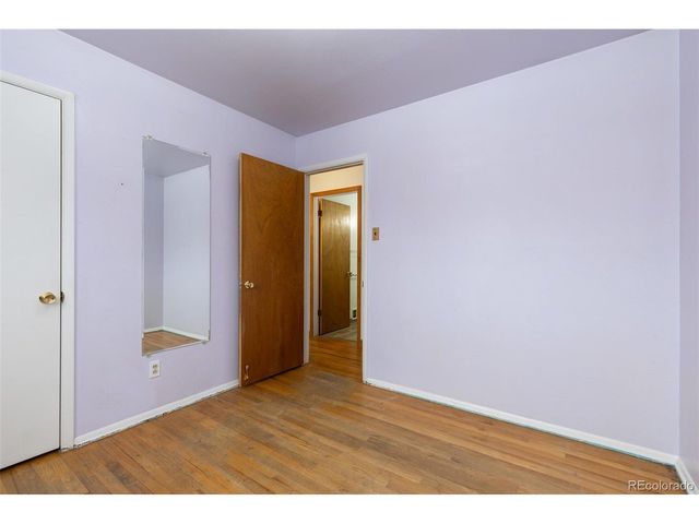 3095 S Zurich Ct, Denver, CO 80236