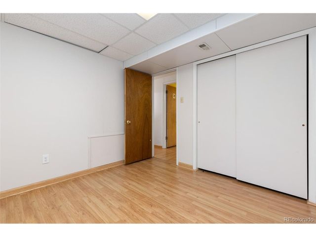 3095 S Zurich Ct, Denver, CO 80236