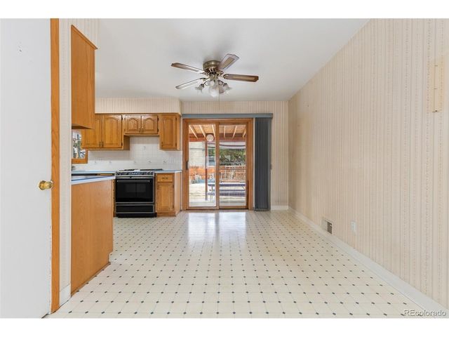 3095 S Zurich Ct, Denver, CO 80236