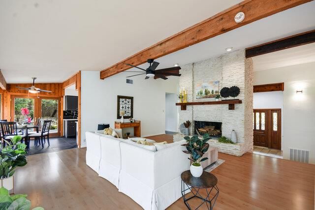 6304 WHITEMARSH VALLEY WALK, Austin, TX 78746
