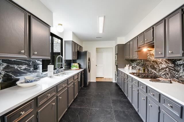 6304 WHITEMARSH VALLEY WALK, Austin, TX 78746