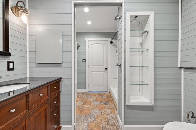 8525 Spell Road, Needville, TX 77461