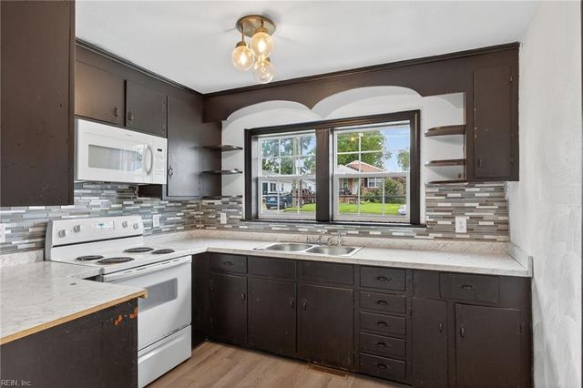 200 Maple ST, Suffolk, VA 23434