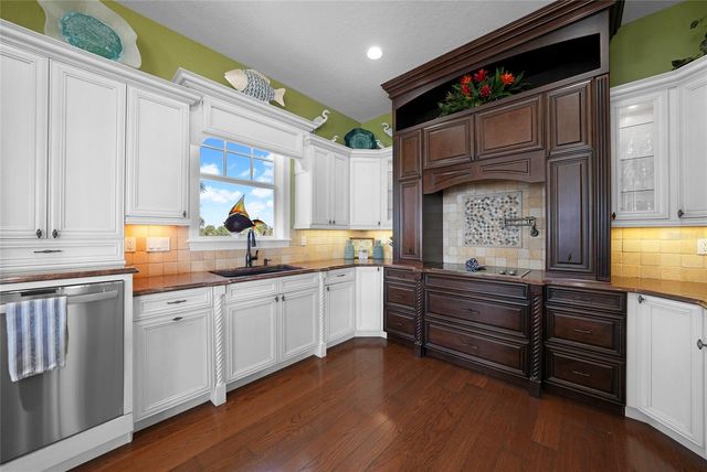 6751 PORTSIDE LANE, Englewood, FL 34223