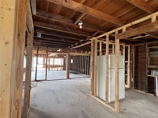 5377 Wildwood Drive, Howell, MI 48843