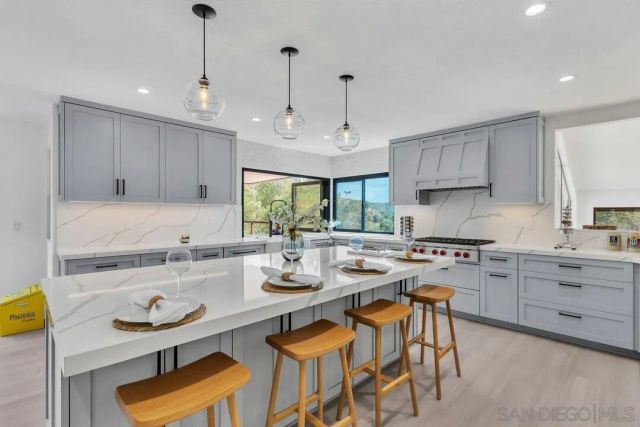 3453 Via Loma Vista, Escondido, CA 92029