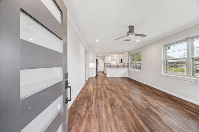 1003 E 14th Street, Houston, TX 77009