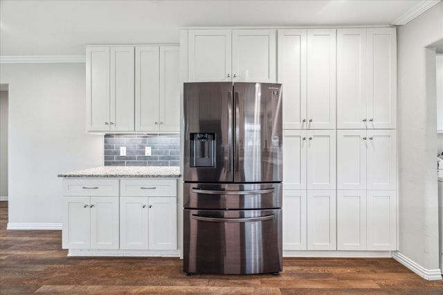 1003 E 14th Street, Houston, TX 77009