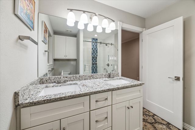 1003 E 14th Street, Houston, TX 77009