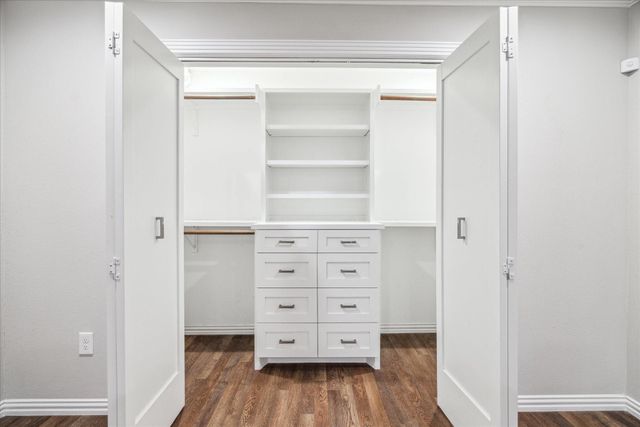 1003 E 14th Street, Houston, TX 77009