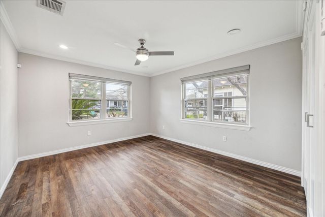 1003 E 14th Street, Houston, TX 77009