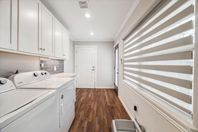 1003 E 14th Street, Houston, TX 77009