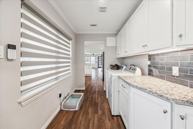 1003 E 14th Street, Houston, TX 77009