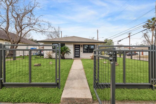 1003 E 14th Street, Houston, TX 77009
