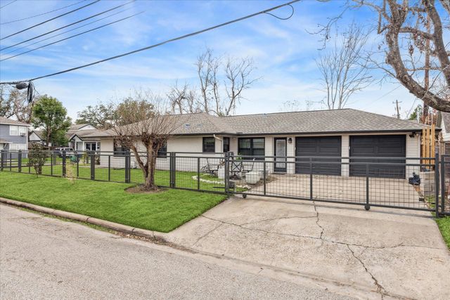1003 E 14th Street, Houston, TX 77009