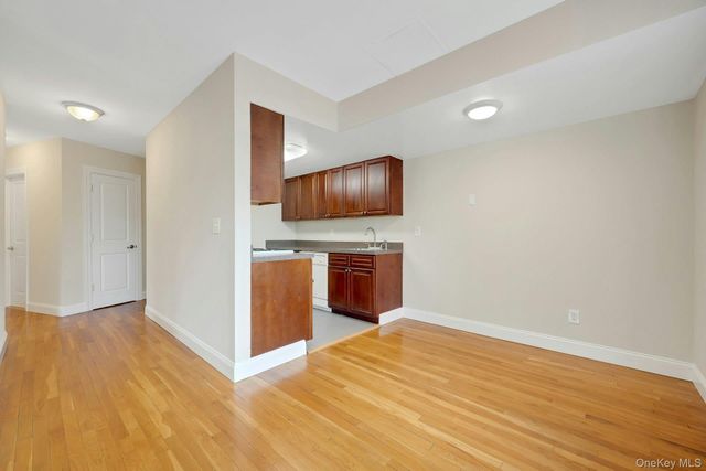 2 Park Avenue 1BB, Eastchester, NY 10709