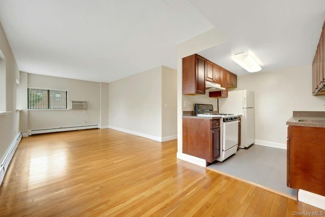 2 Park Avenue 1BB, Eastchester, NY 10709