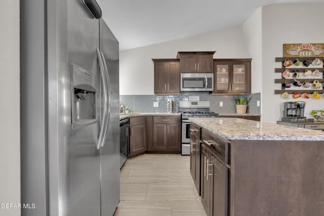 13047 WELLINGTON Drive, El Paso, TX 79928