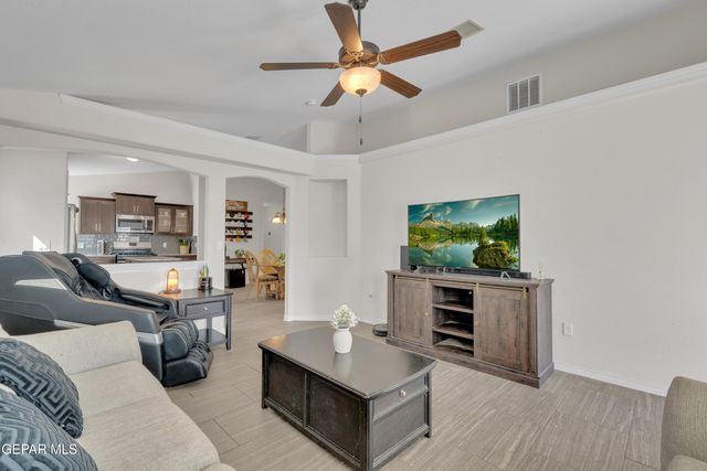 13047 WELLINGTON Drive, El Paso, TX 79928