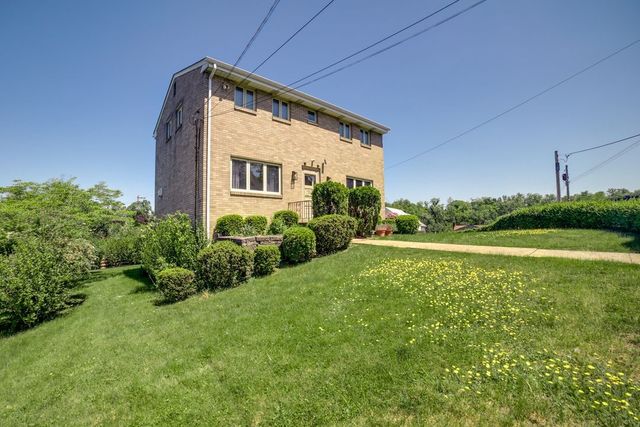 2045 E Homestead St, Reserve, PA 15212